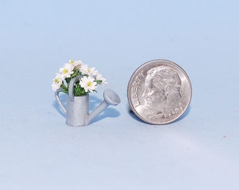 1:24 scale * 1/2 inch scale dollhouse miniature-Daisies in a watering can