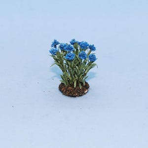 1:12 scale * 1 inch scale dollhouse miniature-Bachelor Button