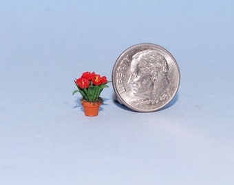 1:48 scale * 1/4 inch scale dollhouse miniature-Tulip