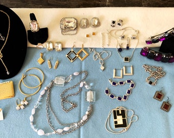 Be Square 29pc Vintage Jewelry Lot NEVER WORN Earrings Necklaces Bracelets and More!  #L107