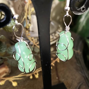 Wire Wrapped Silver Faux Jade Earrings Vintage NEVER WORN Only Stored!  #426