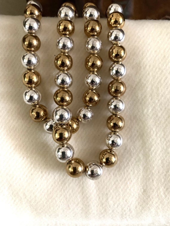 Long Anne Klein Beads 1990s Vintage 2 Tone Necklac