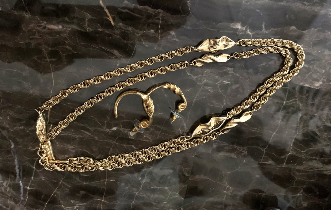 Vintage Chain and Earrings With Curls NEVER WORN Top Quality Gold Tone ...