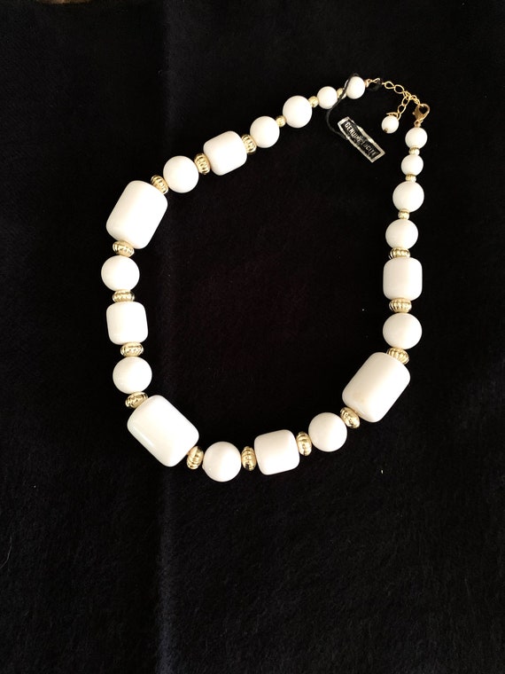 White Lucite Necklace Gold Tone Separater Beads Ch