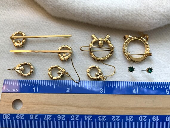 Crystal Christmas Wreath 7pc Earrings Pendant Pin… - image 5