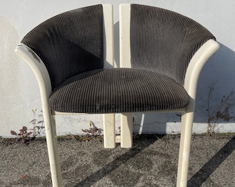 Unique 1980's Post Modern Black Velvet Sculpture Chair Made in Italy SpA Tonon Designer SidAccewnt Armchair Vintage Hollywood Regency