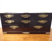 Antique Chinese Jewelry Box Storage Gift Chinoiserie Asian Palm Beach Hollywood Regency Accent Table Black Brass Vintage Boho Chic Campaign