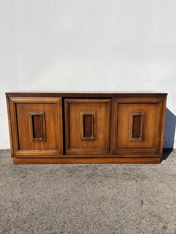 Vintage credenza sale furniture