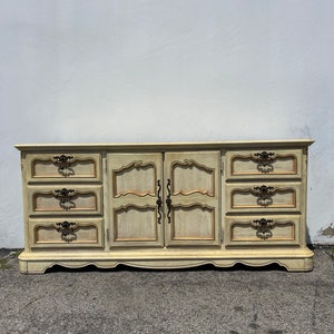 Stanley Furniture Server With Inlaid Marble Top – The Oaks of Montgomery  Antiques