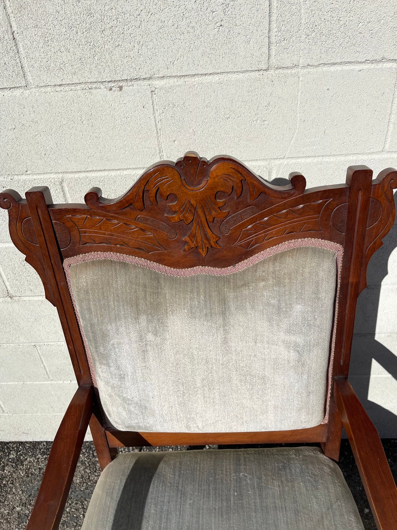 Antique Victorian Armchair Chair French Provincial Boudoir Vanity Seating Bedroom Glam Shabby Chic Carved Wood Fabric Regency Bench Seat Bild 5