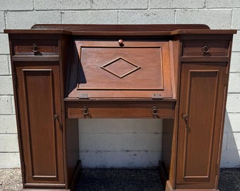 Vanities Desks