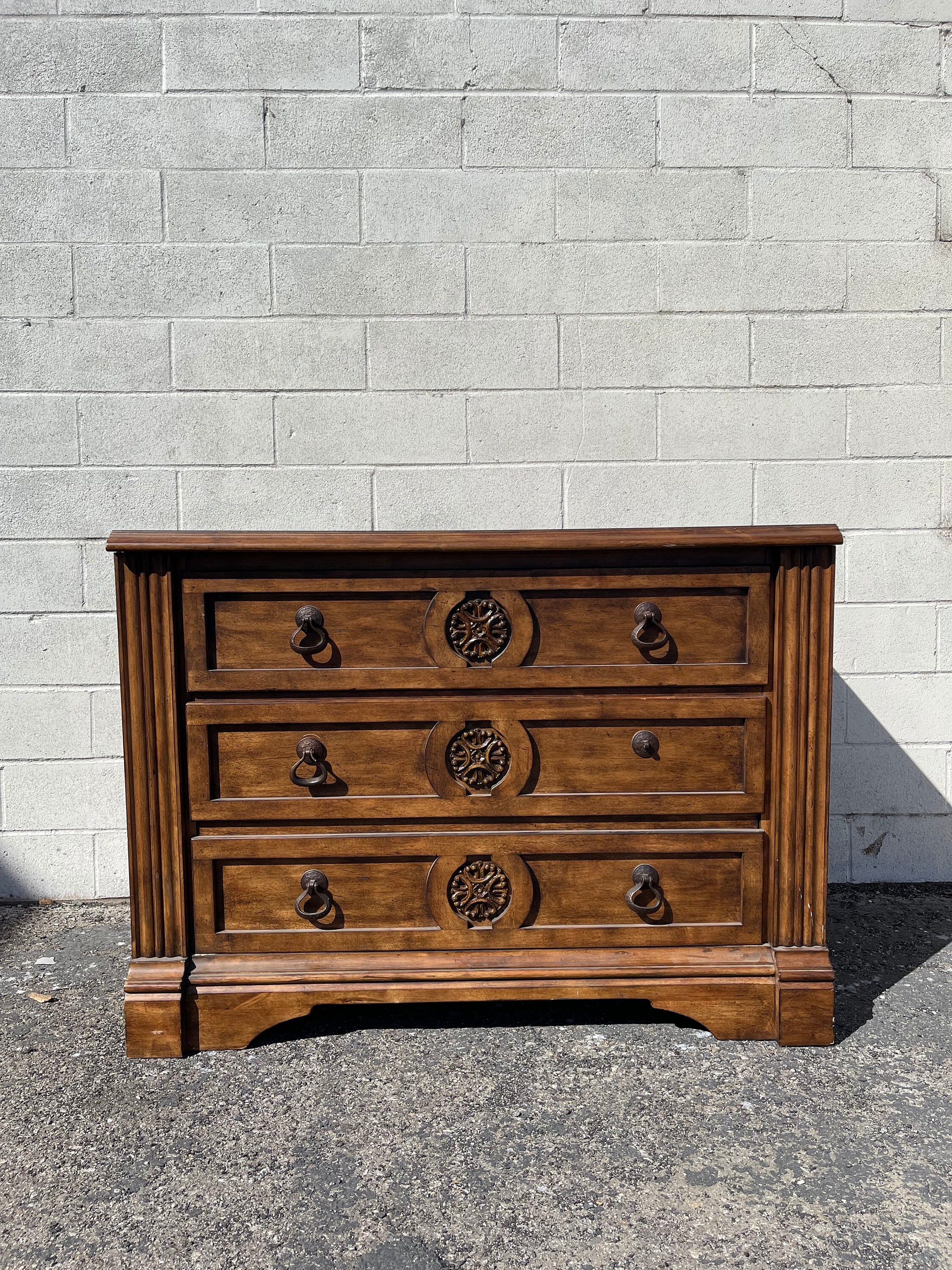 dresser in spanish Woodworking Project Paper Plan to Build Spanish Double Dresser main image 1
