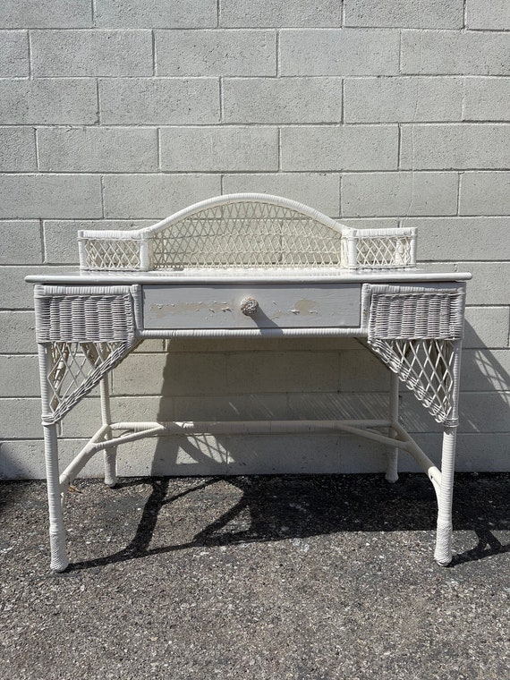 Vintage White Wicker Desk Writing Vanity Makeup Table Bedroom