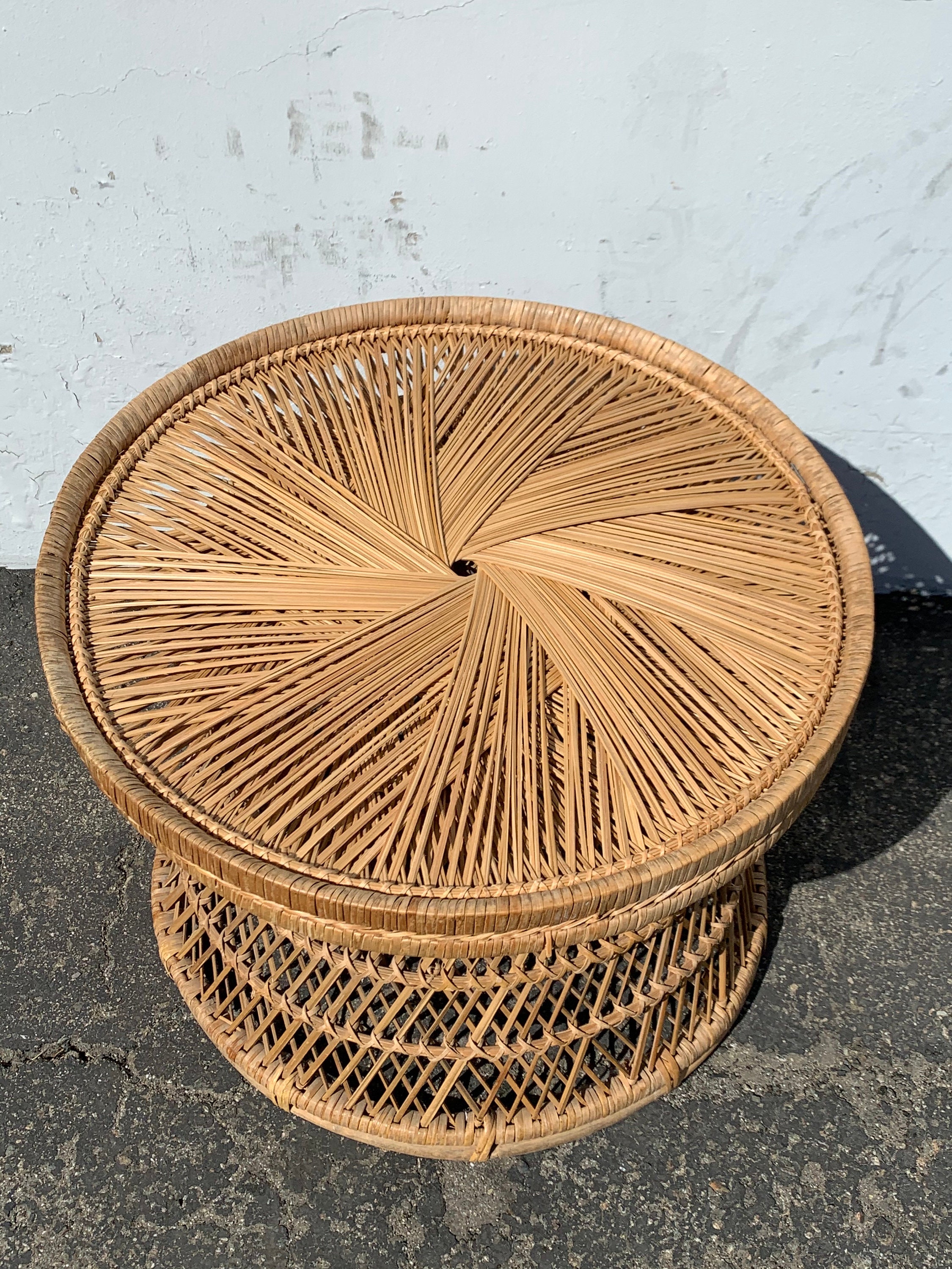 Vintage on sale wicker table
