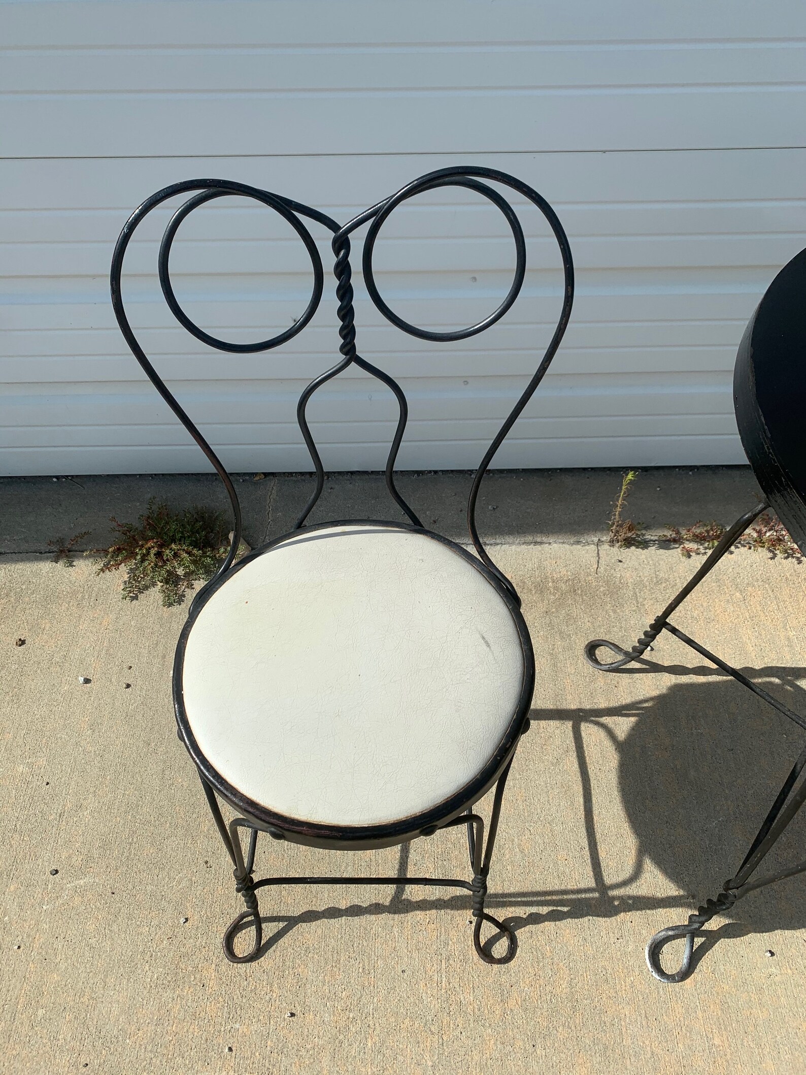 3pc Antique Table Chairs Ice Cream Parlor Dining Traditional Metal