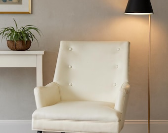 Mid-Century Modern Lounge Chair with Button Tufting & Tapered Legs