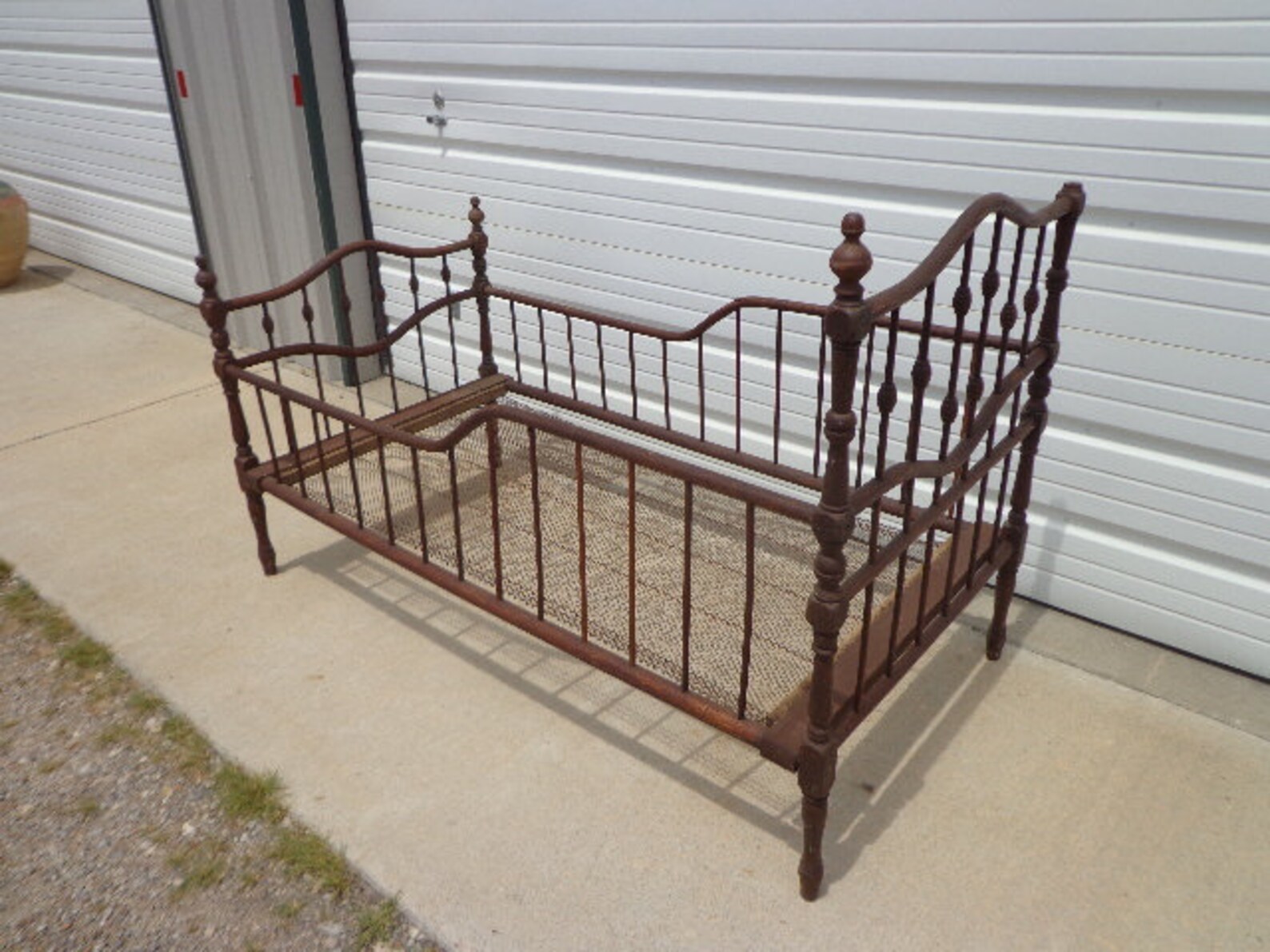 Antique Wood Baby Crib Shabby Chic Daybed Day Bed Settee Etsy
