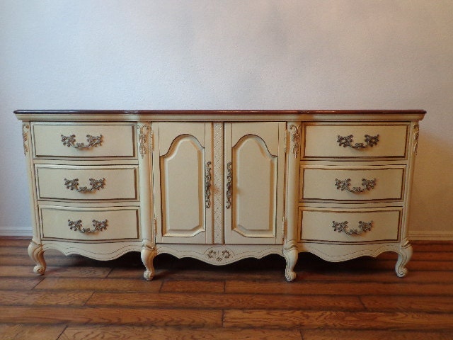 Dresser Chest Of Drawers French Provincial Vintage Media