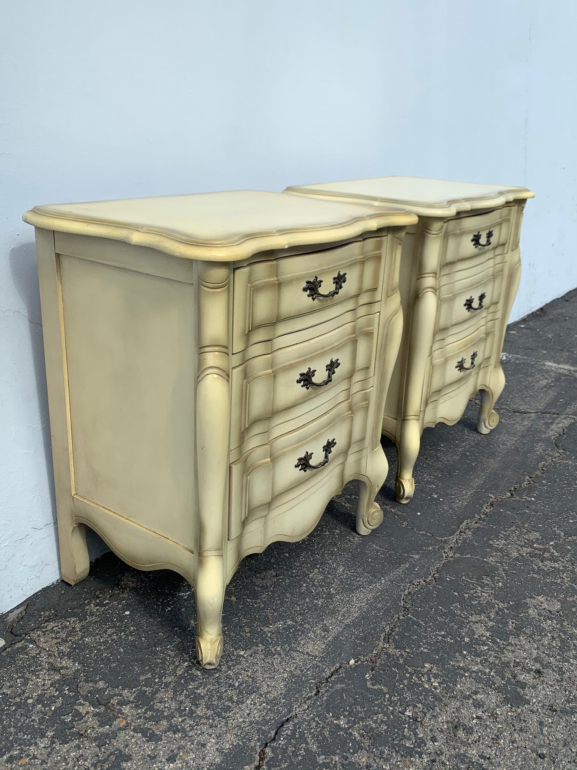 2 French Provincial Nightstands Set Bedroom Storage Vintage Shabby Chic ...