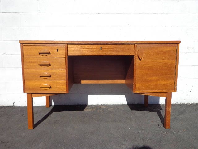 Danish Desk Mid Century Modern Writing Work Teak Finish Student