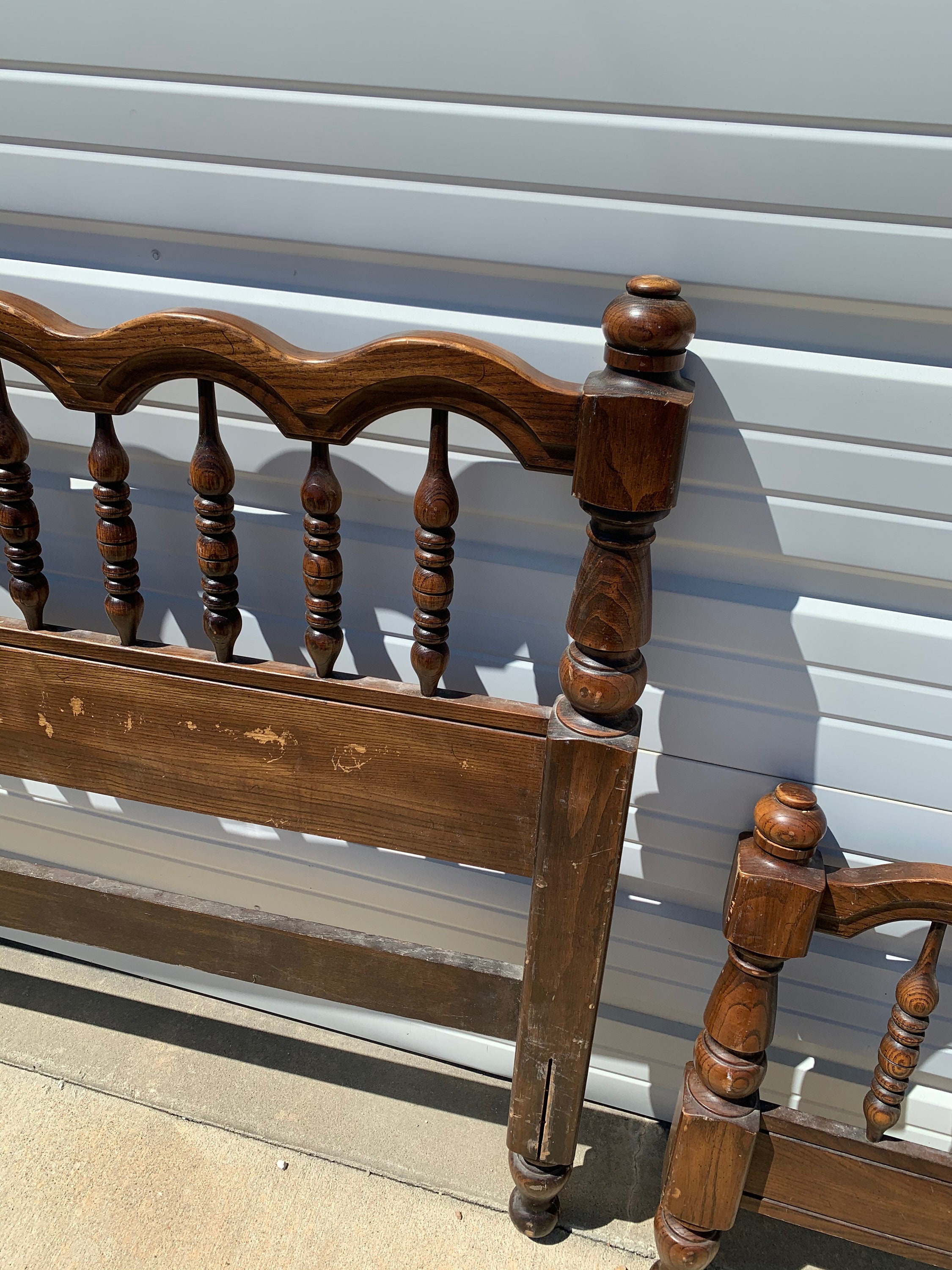 wood spindle bed wood spindle bed