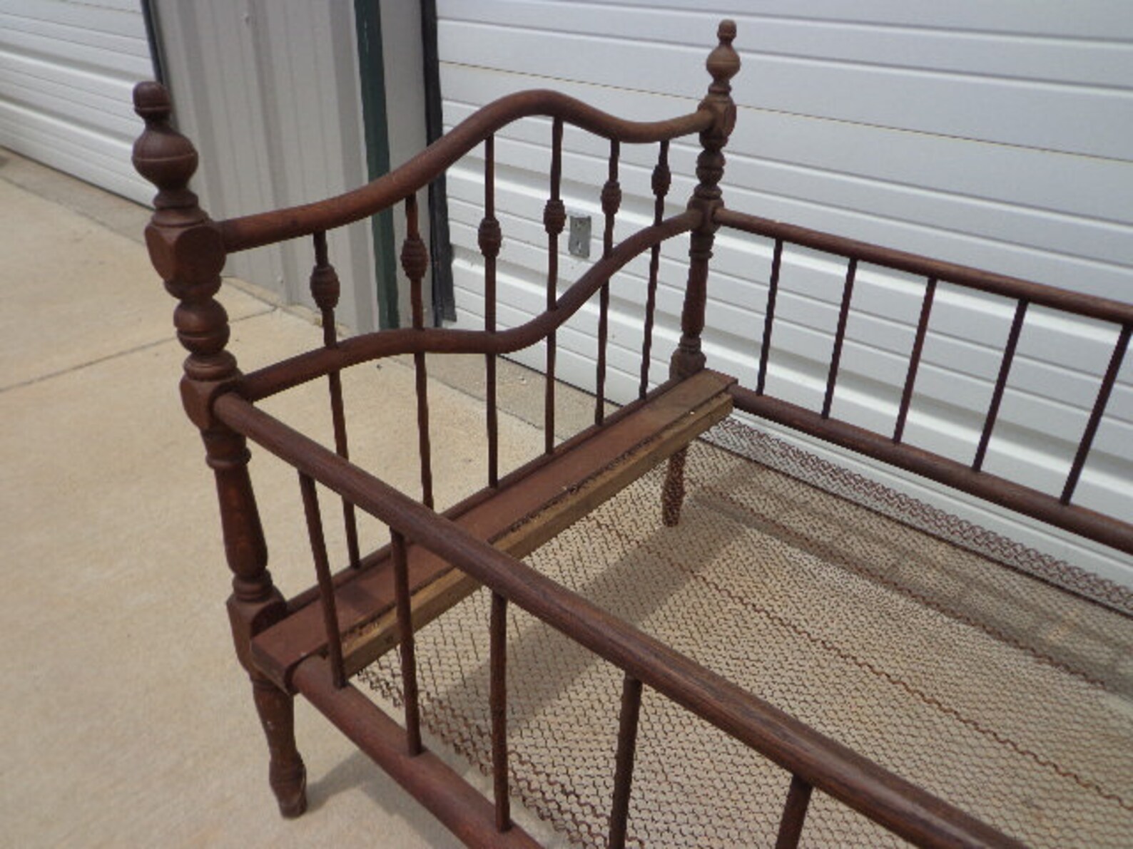 Antique Wood Baby Crib Shabby Chic Daybed Day Bed Settee Etsy