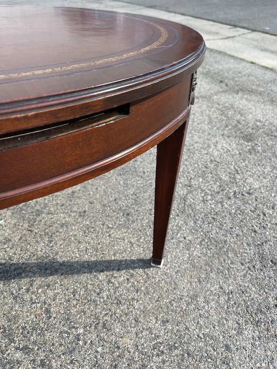 Vintage leather top coffee table outlet