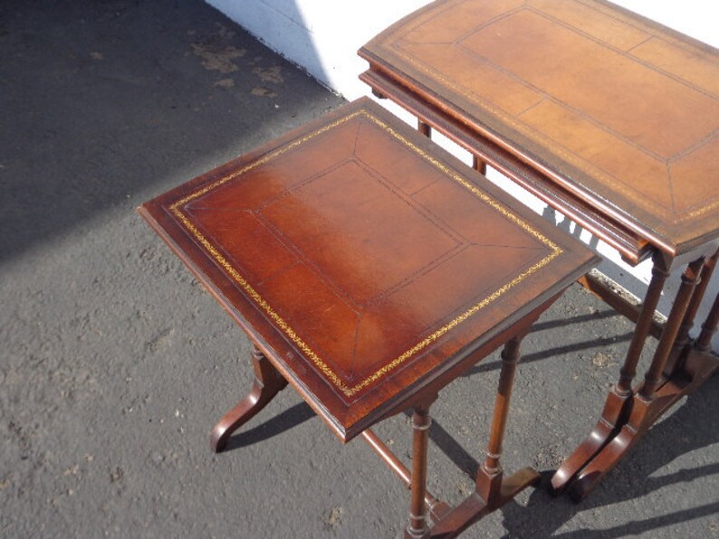 Nesting Tables Wood Traditional Henredon Tooled Leather Top Accent Side