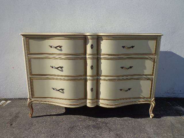 Dresser Drexel Touraine Chest Of Drawers Media Console