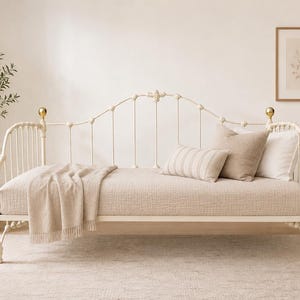 Victorian Daybed - Etsy