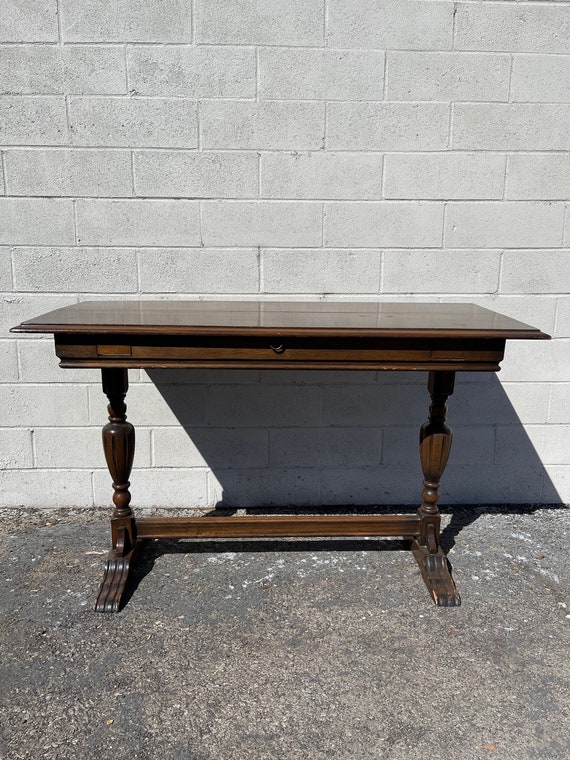 Provincial online console table