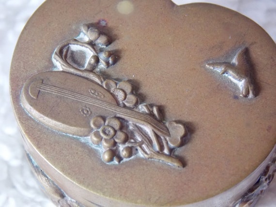 VINTAGE: Brass Tiny Miniature Pill Box Heart Shap… - image 4