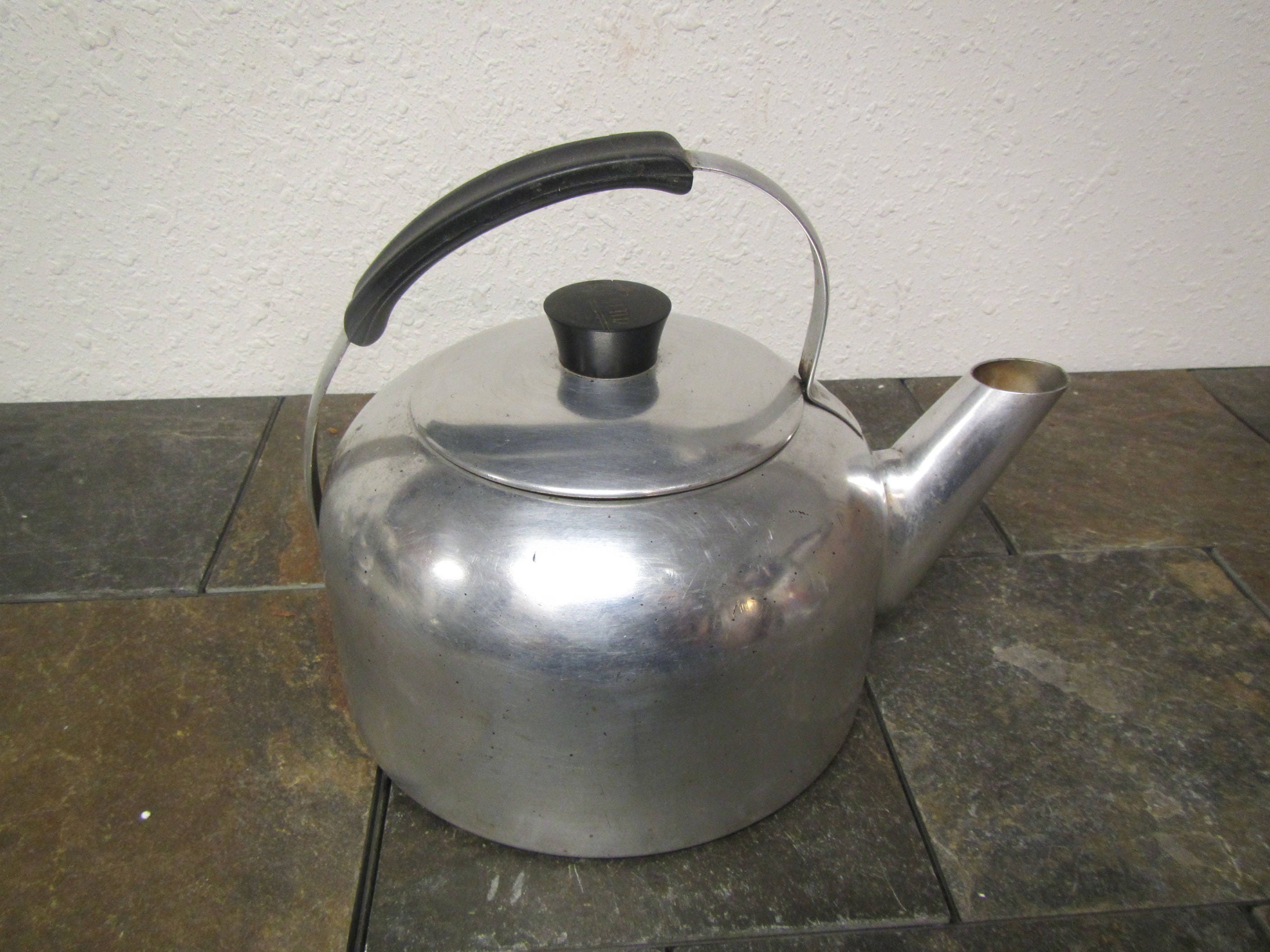 Vintage Viking British Colony Knobler Teapot Aluminum Tea Kettle