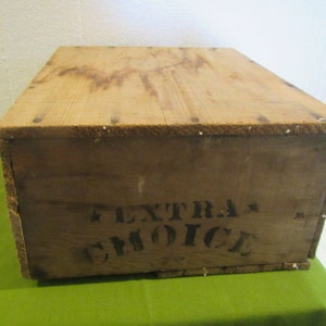 Old Extra Choice Apple Wood Fruit Crate , Apple Crate,  wood apple box , wood fruit box , Rustic