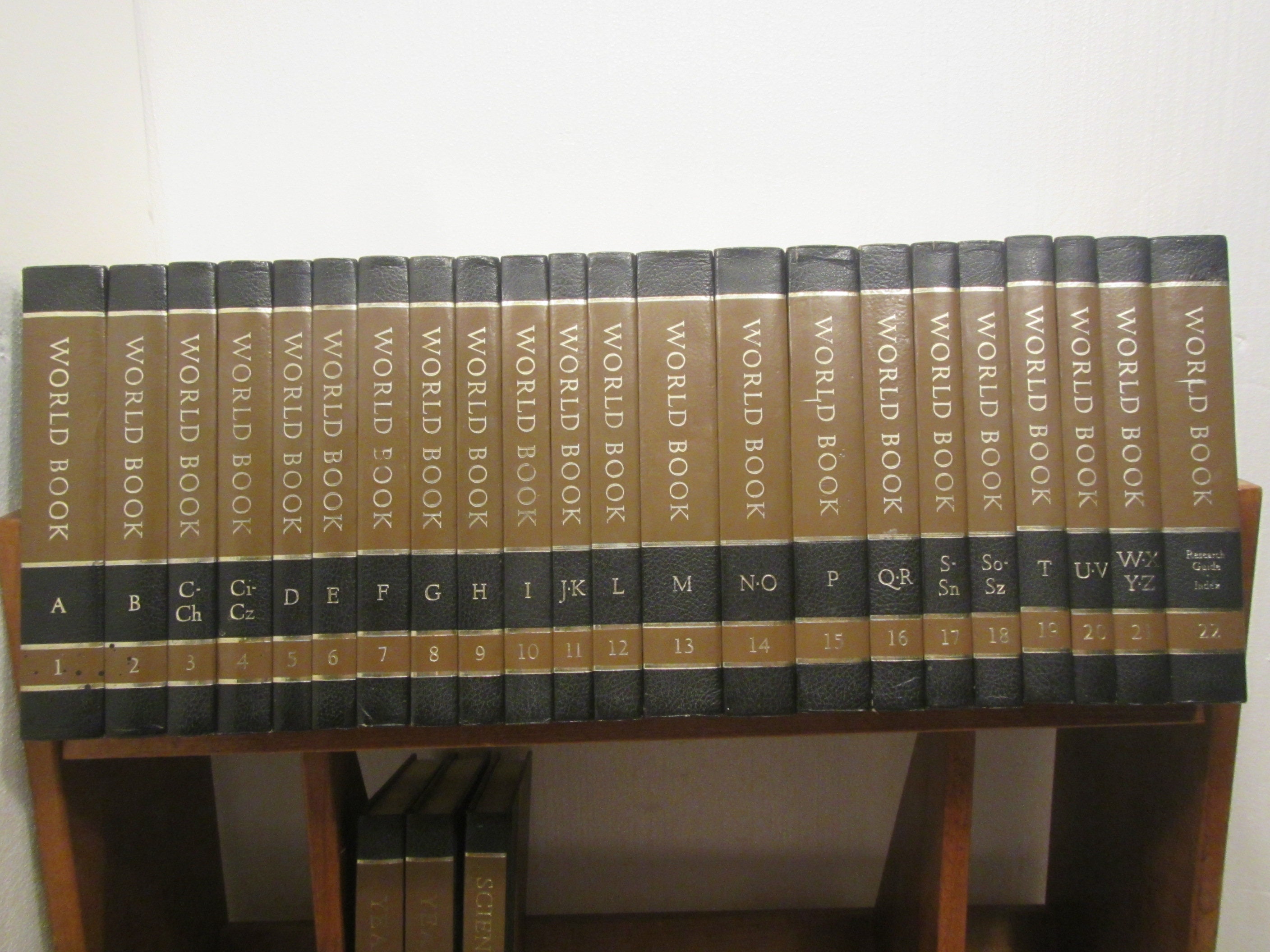 1976 WORLD BOOK ENCYCLOPEDIAS 22 Volumes A Thru Z & Research Guide Index , Nice Looking Set Free Shipping - Etsy 1976 WORLD BOOK ENCYCLOPEDIAS 22 Volumes A Thru Z & Research Guide Index , Nice Looking Set Free Shipping - Etsy