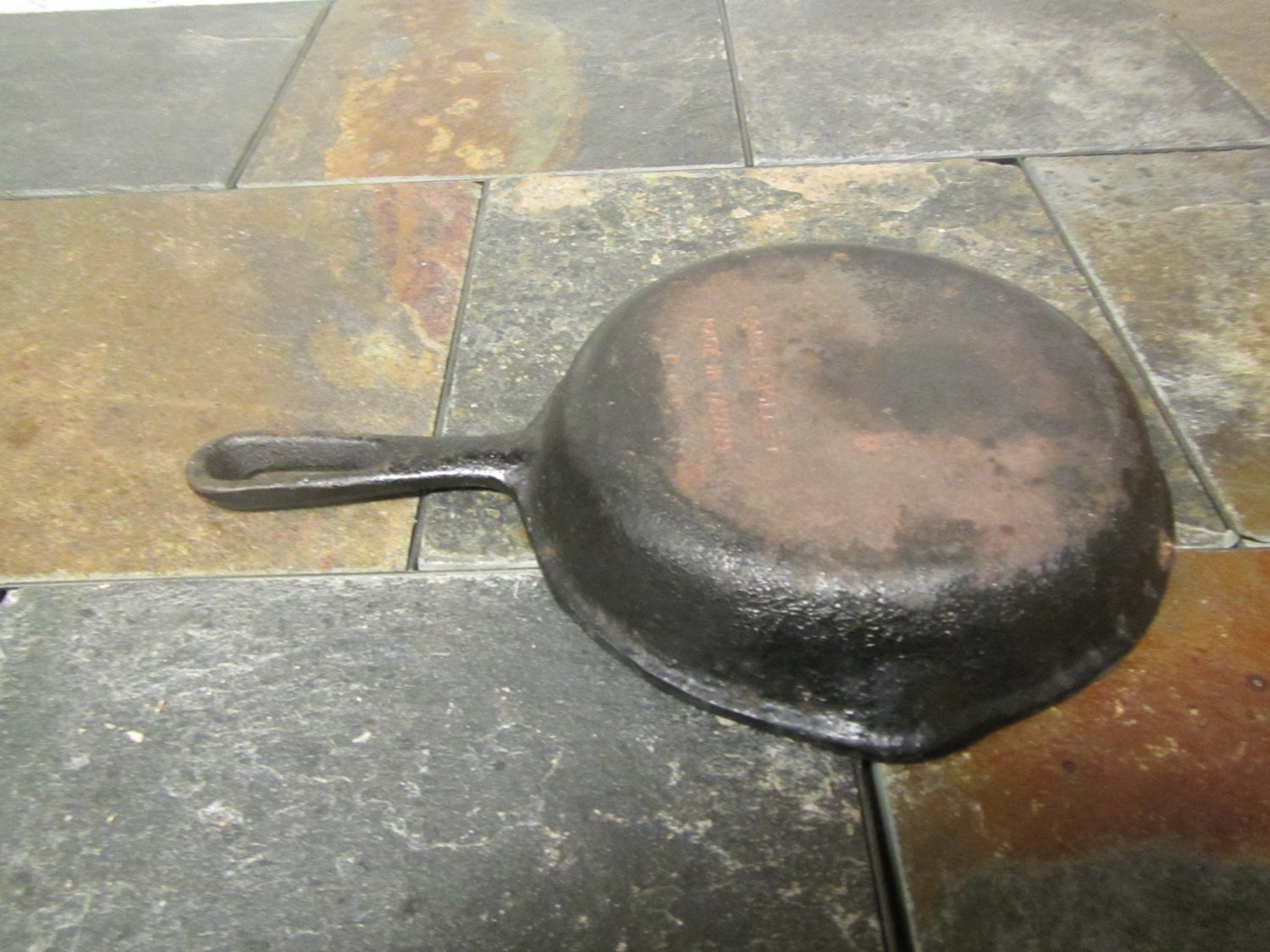 Vintage 1 Qt Cast Iron Sauce Pan 6 Fry Pan w/ Lid Wood Handle Made In  Taiwan