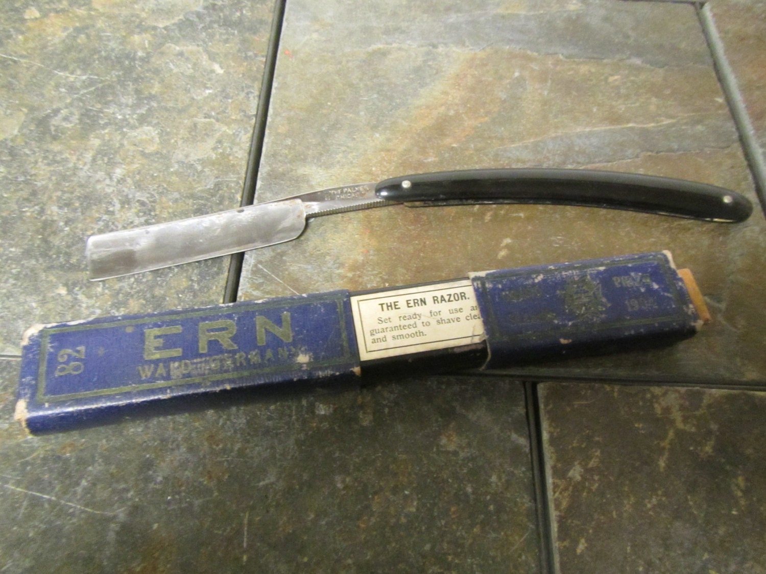 Ern Protector Razor The ERN RAZOR Straight Edge Razor, Wald Germany #82 on Box , the Palmer ...