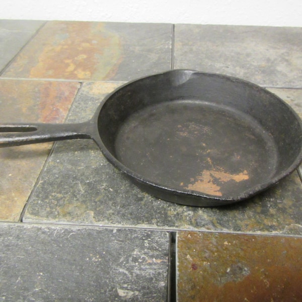 Cast Iron Skillet Made in Taiwan Etsy