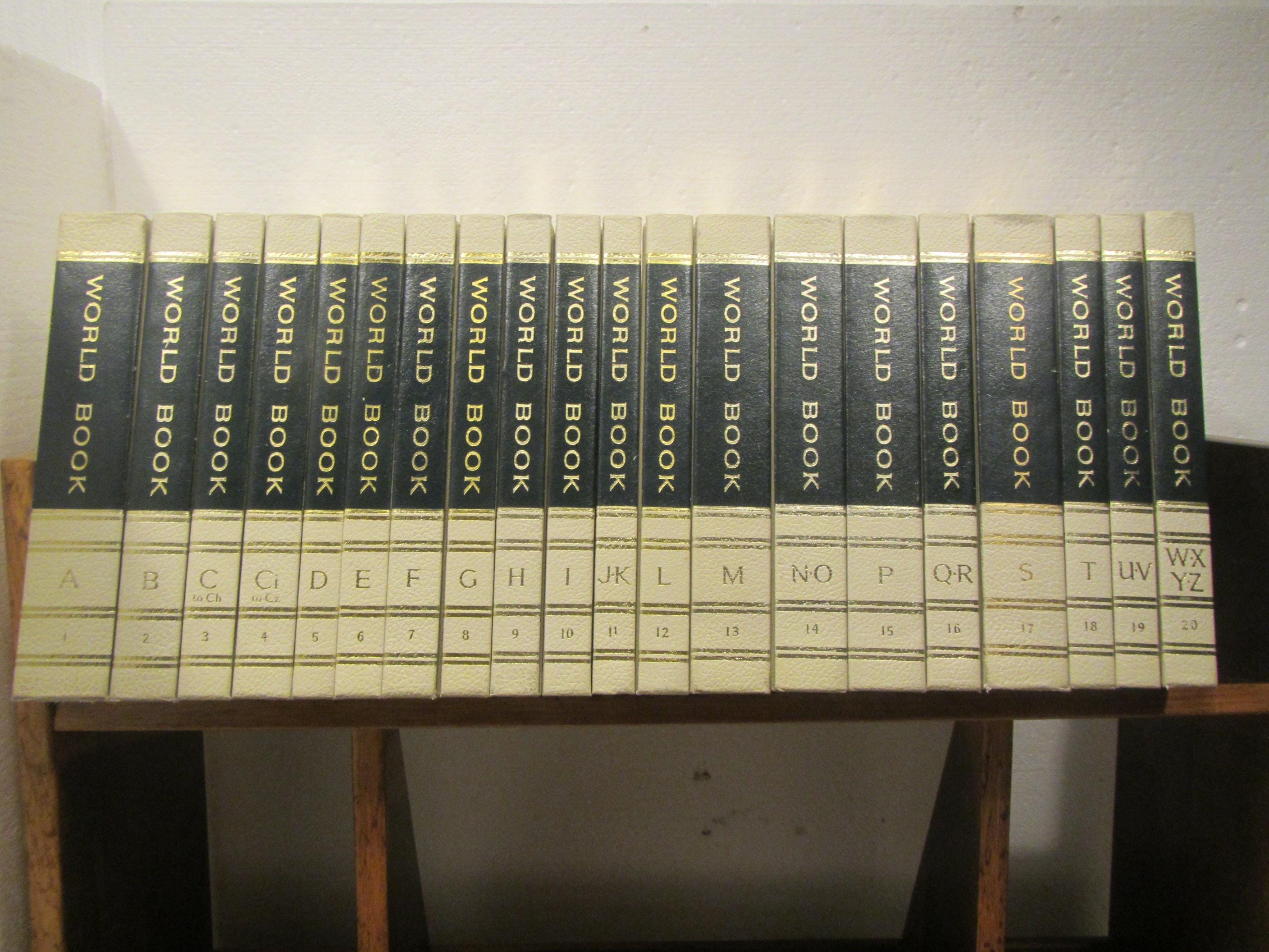 1969 Complete Set of 20 WORLD BOOK ENCYCLOPEDIA Set, A Thru Z
