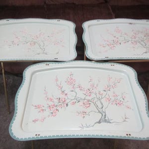 3 Metal TV Trays with Flower design , La Veida signed Metal Trays, TV Tables, folding tables,  1970s tv trays **Free Shipping ** 3-tvflower