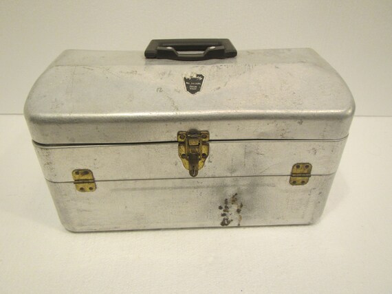 aluminum tackle box