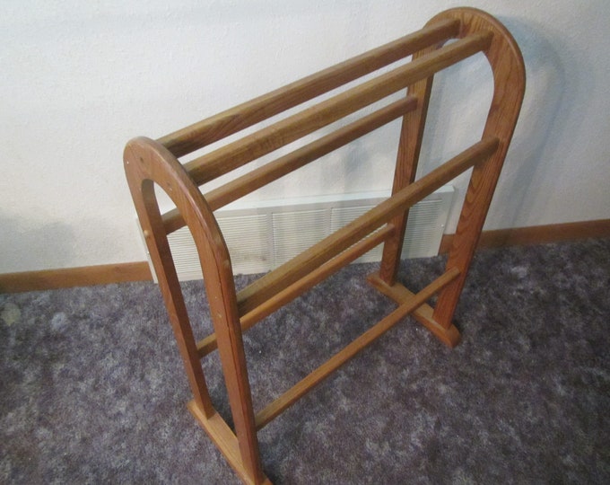 Oak Quilt Rack Wooden Quilt Rack Quilt Holder Floor Quilt Etsy