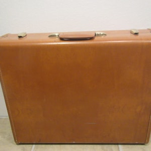 Samsonite Streamlite Suitcase  ,  Hard Sided  Luggage  24&quot; by 19&quot; by  8 1/4 &quot; ** Streamlite 24