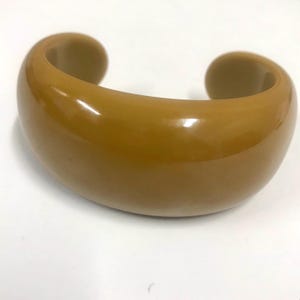 Vintage Bakelite Cuff Bracelet in Dijon Mustard Dark Butterscotch Color