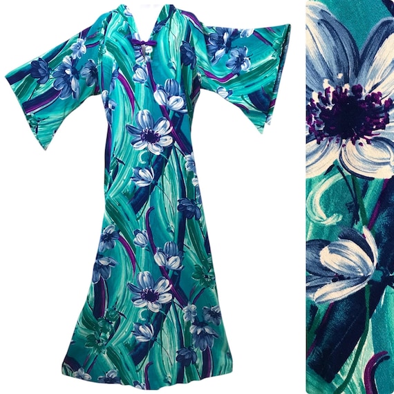 flowy dress mu Mālie Holokū Mu'umu'u