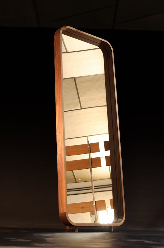 Low 70's rectangular floor mirror 03