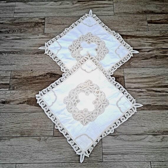 Battenburg lace sales pillow cases
