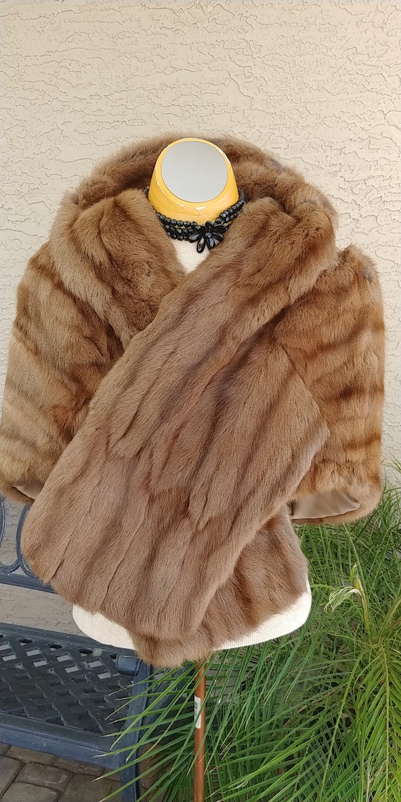 DUPLER FURS Chocolate Brown Fur Stole/Wrap. Mid Ce