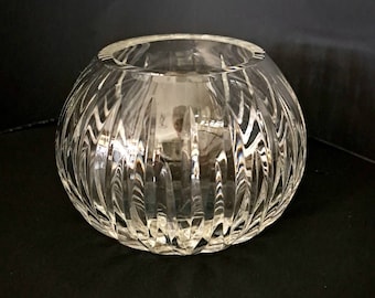 Illusions Crystal Bowl Vase 24% Full Lead Crystal Handcut & Hand Blown Crystal, Made in Yugoslavia by Samobor. 3&quot; Tall X 4&quot; Wide. Great Gift