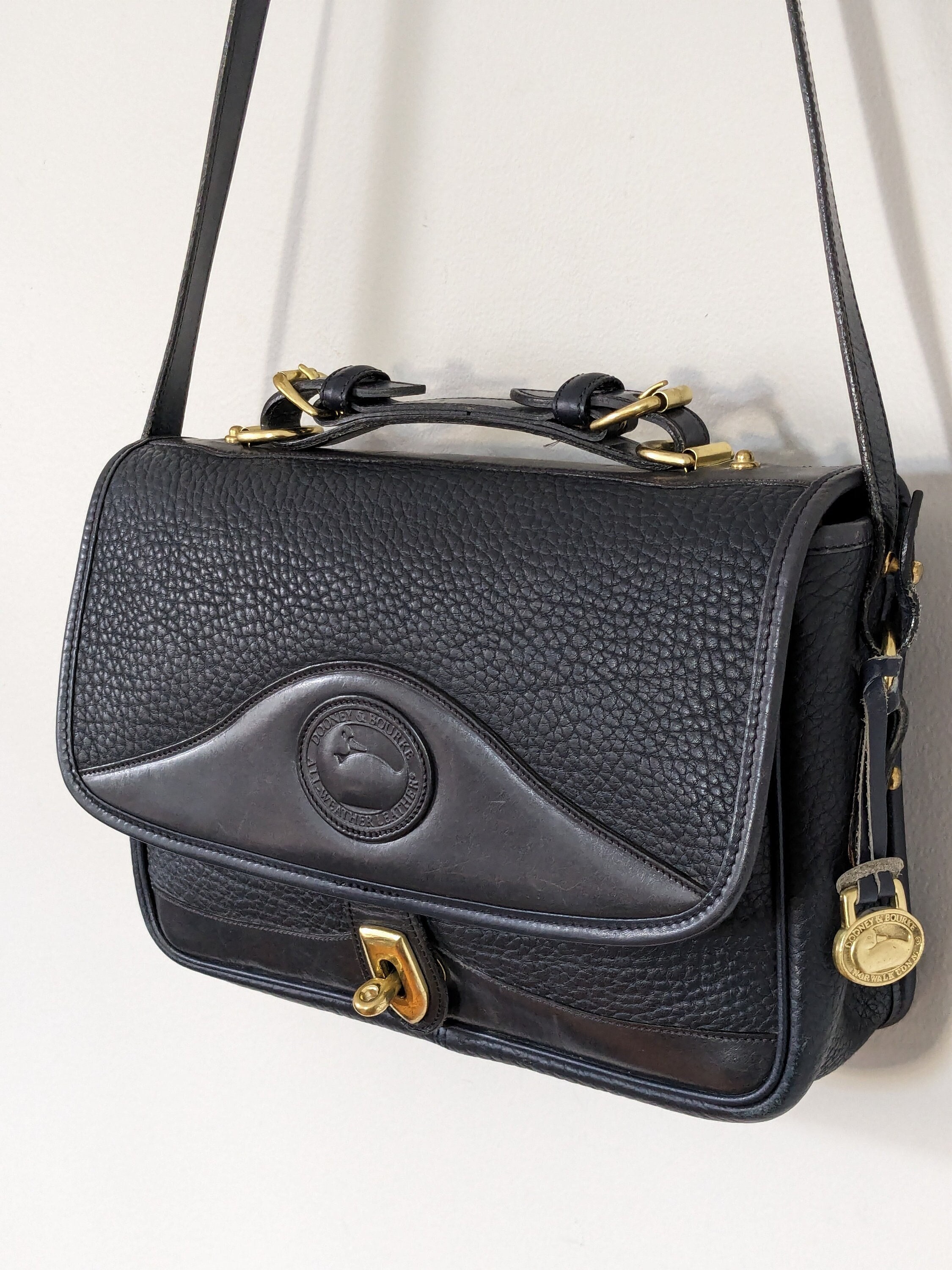 Dooney and bourke shop navy blue satchel